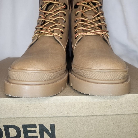 Steve Madden MADDEN Glixxo Lug Sole Lace Up Combat Boot NWT Sz 11 Retail $100 - Picture 4 of 14